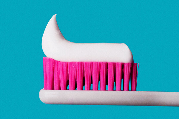 اشتباهات رایج در مسواک زدن